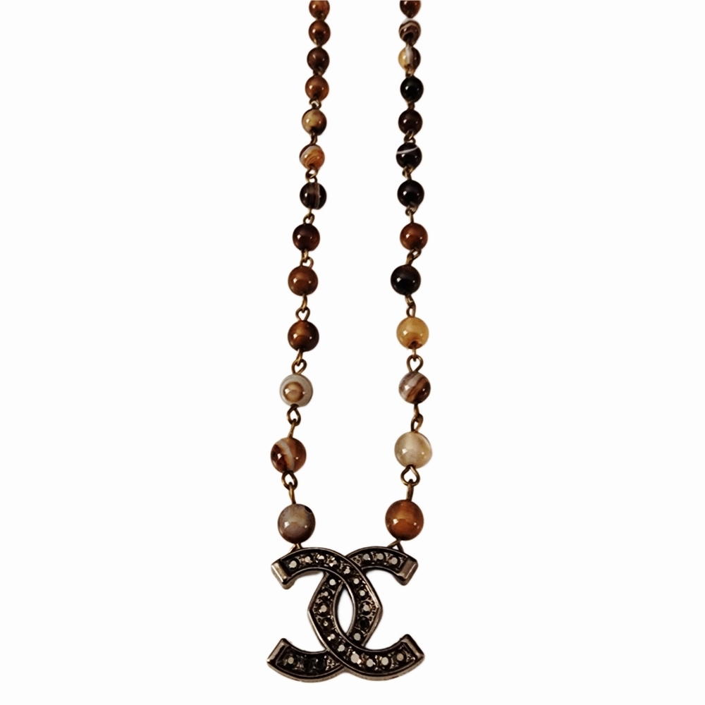 Designer Rhinestone Emblem On Beaded Necklace Chain - Picture 6 of 6